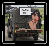 Jeep Bombardier BE Follow-Me IMG_8947 * 1723 x 1589 * (1.8MB)